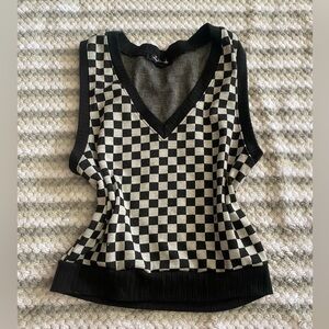 scene fitted checkered vest